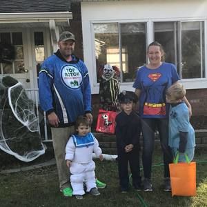 Meet your Posher, Elaine